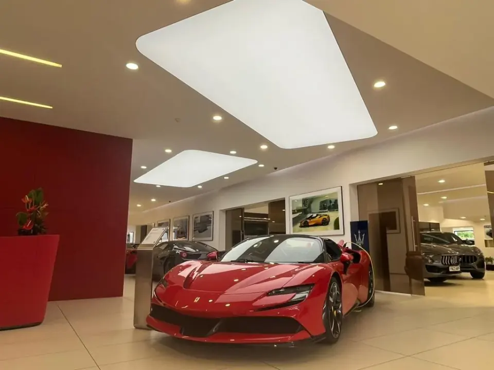 Luz para apresentar automóveis — Reino Unido